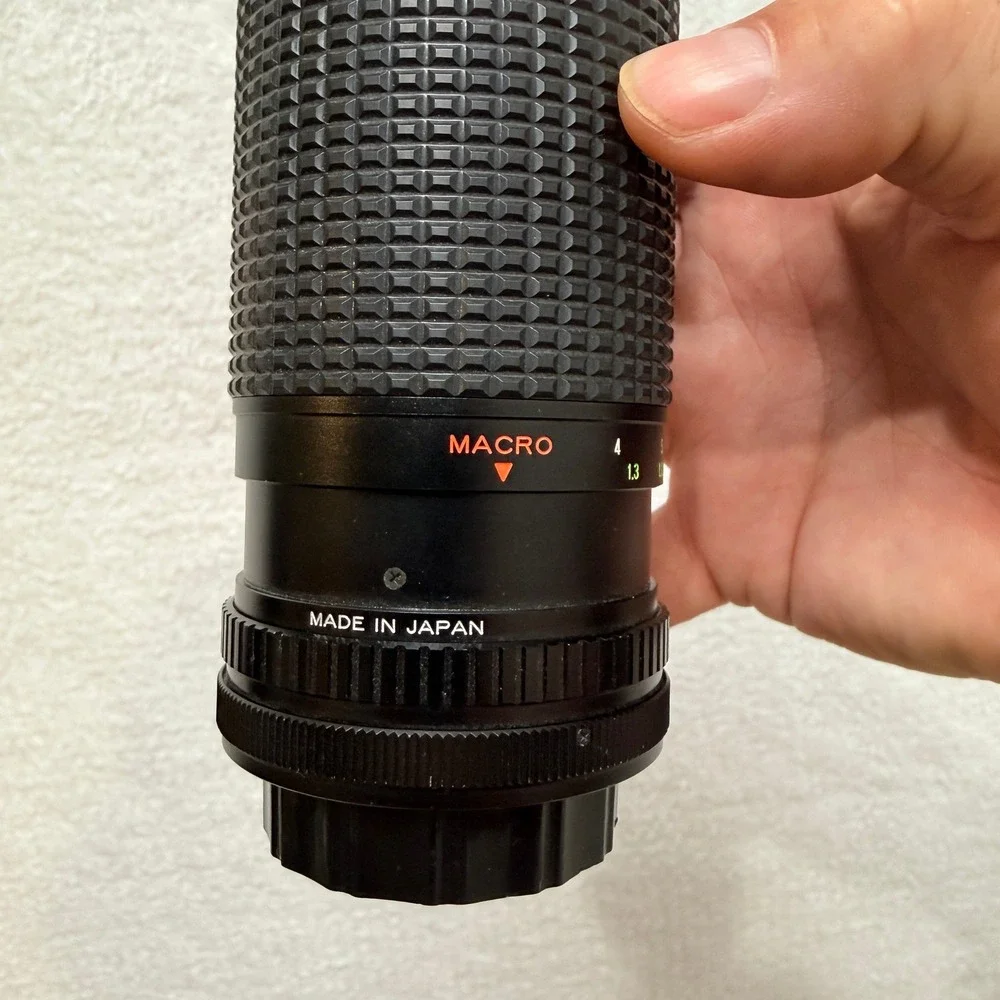 Tou Five Star MC Auto Macro Zoom 75-200mm f/4.5 Lens for Canon FD Black Vintage